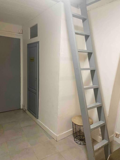 Appartement Cosy Centre Ville Melun Exteriér fotografie